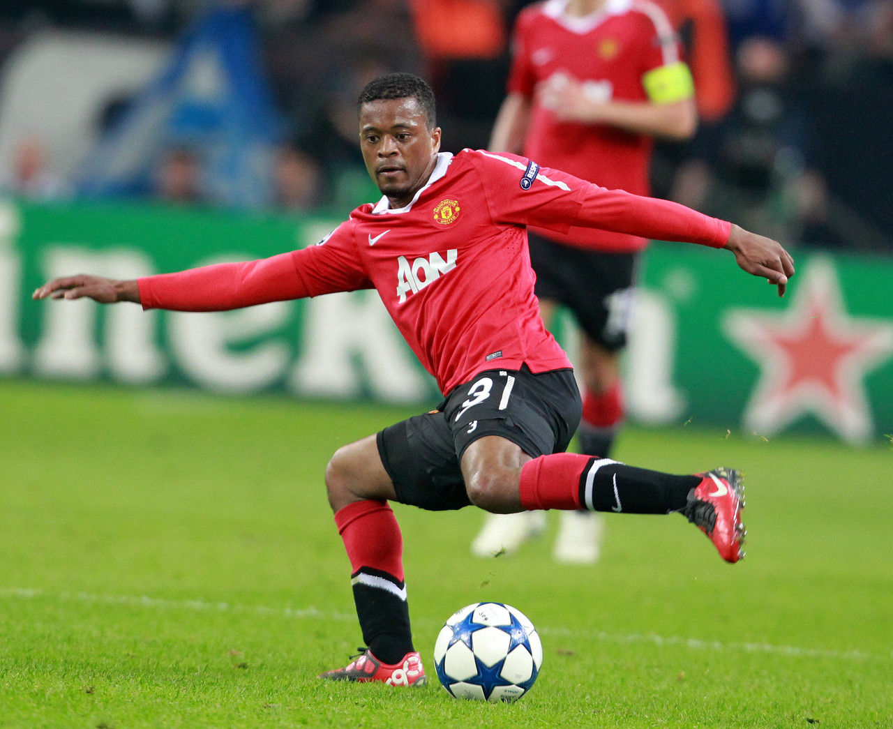 使他成为球 使他成为球